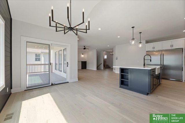 21343 Laurel Circle, Elkhorn, NE 68022