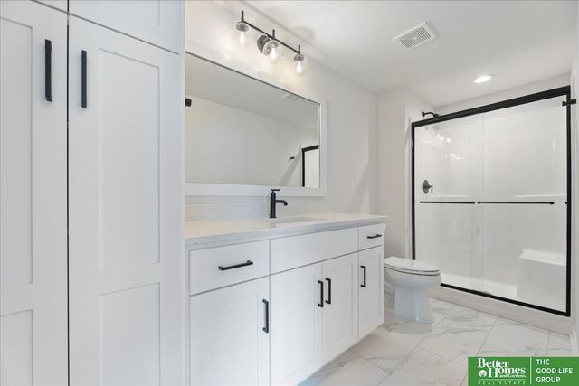 21343 Laurel Circle, Elkhorn, NE 68022