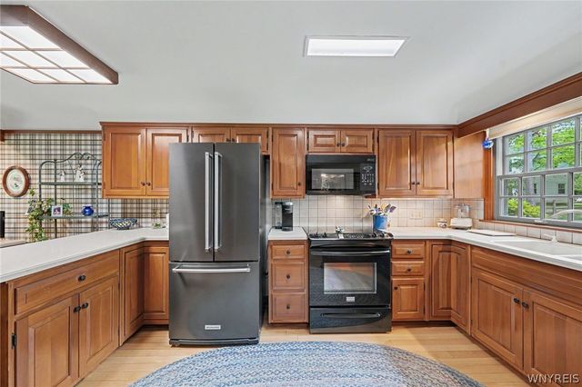 4233 Freeman Road, Orchard Park, NY 14127