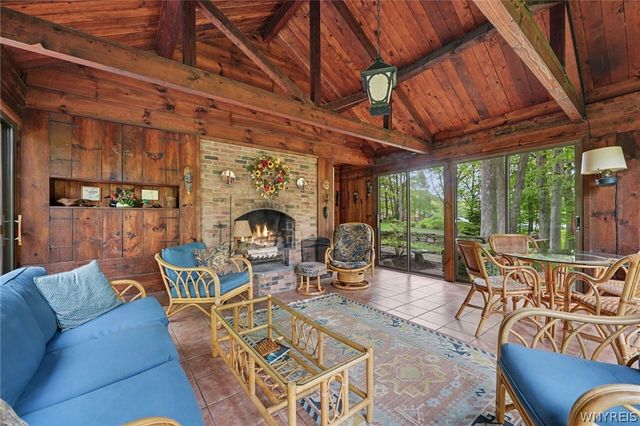 4233 Freeman Road, Orchard Park, NY 14127