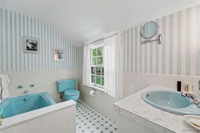 4233 Freeman Road, Orchard Park, NY 14127
