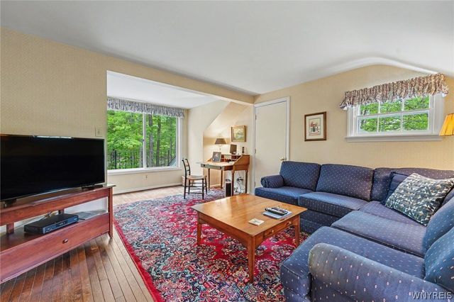4233 Freeman Road, Orchard Park, NY 14127