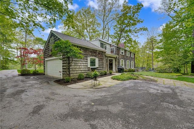 4233 Freeman Road, Orchard Park, NY 14127