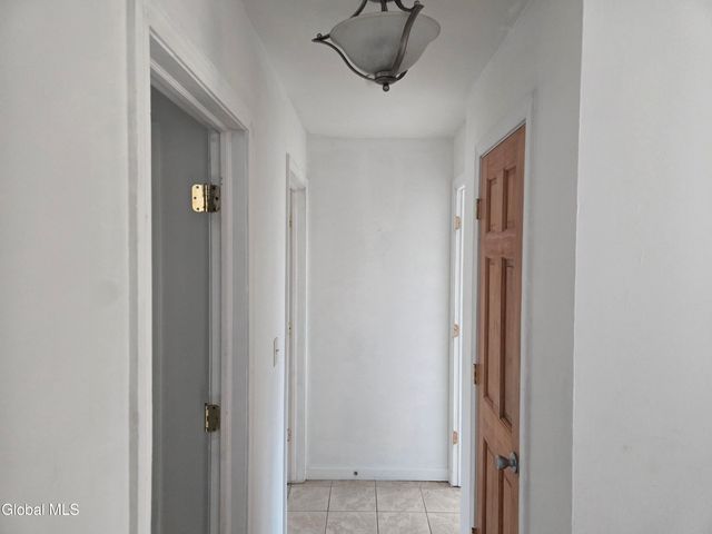 627 Englemore Road, Clifton Park, NY 12065