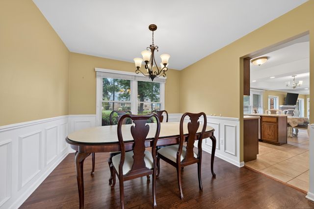 5417 Fieldcrest Drive, Utica, MI 48316