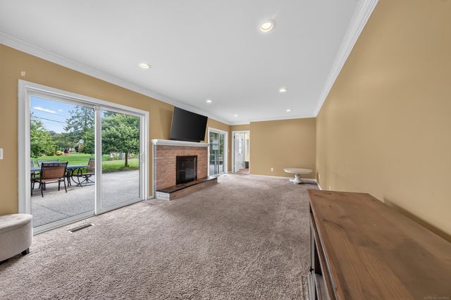 5417 Fieldcrest Drive, Utica, MI 48316