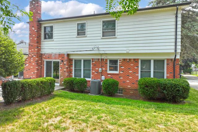 5417 Fieldcrest Drive, Utica, MI 48316
