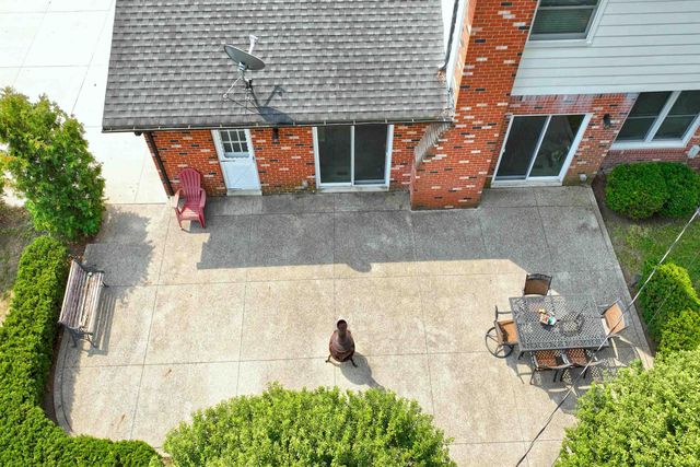 5417 Fieldcrest Drive, Utica, MI 48316