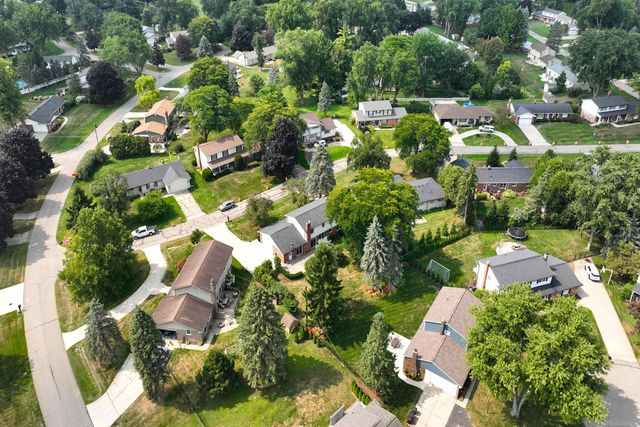 5417 Fieldcrest Drive, Utica, MI 48316