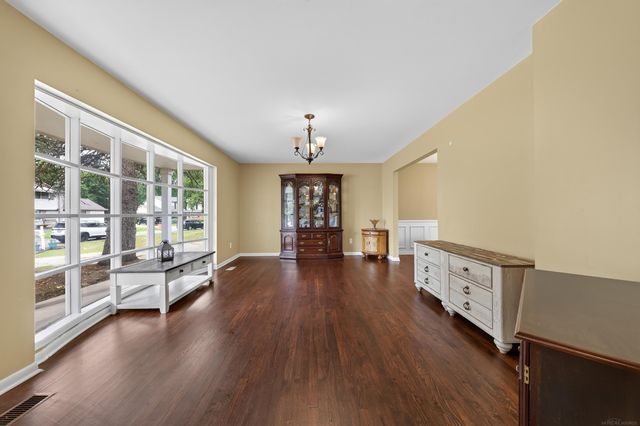 5417 Fieldcrest Drive, Utica, MI 48316