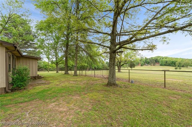 10549 Winn Mountain Place, Mountainburg, AR 72946