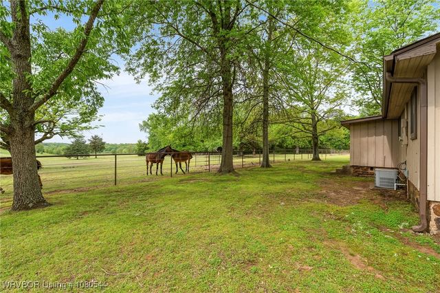 10549 Winn Mountain Place, Mountainburg, AR 72946