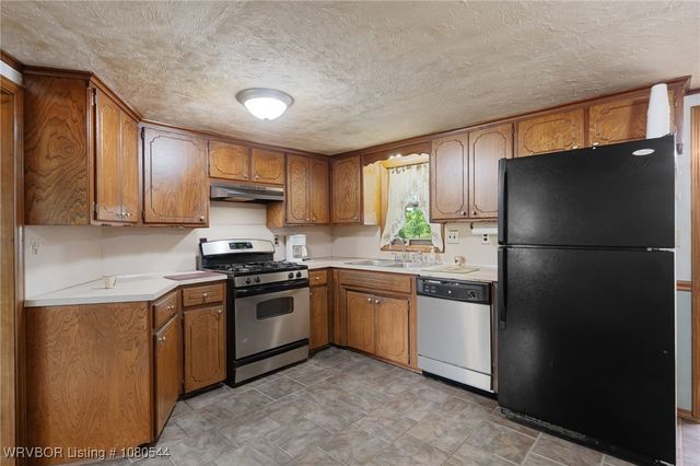 10549 Winn Mountain Place, Mountainburg, AR 72946