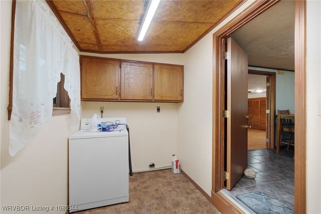 10549 Winn Mountain Place, Mountainburg, AR 72946