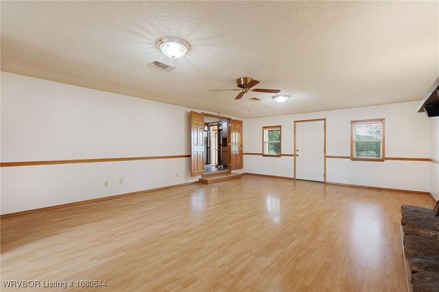 10549 Winn Mountain Place, Mountainburg, AR 72946