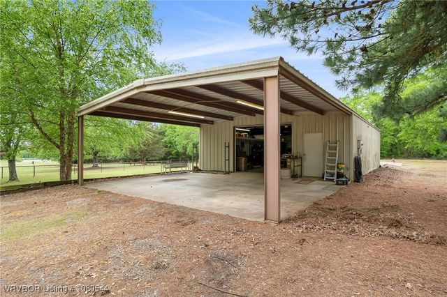 10549 Winn Mountain Place, Mountainburg, AR 72946