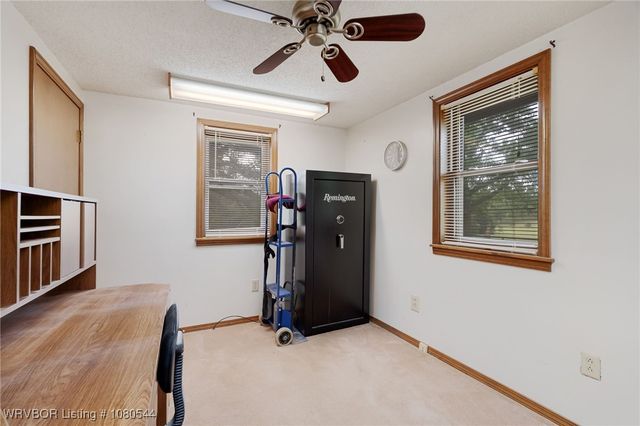 10549 Winn Mountain Place, Mountainburg, AR 72946
