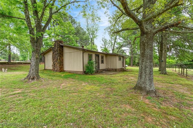 10549 Winn Mountain Place, Mountainburg, AR 72946