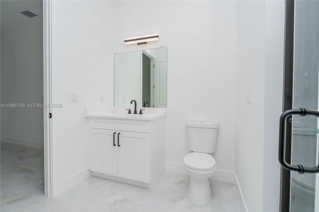 121 moore ave, Other City - In The State Of Florida, FL 33936