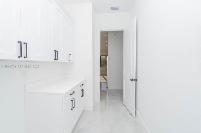 121 moore ave, Other City - In The State Of Florida, FL 33936