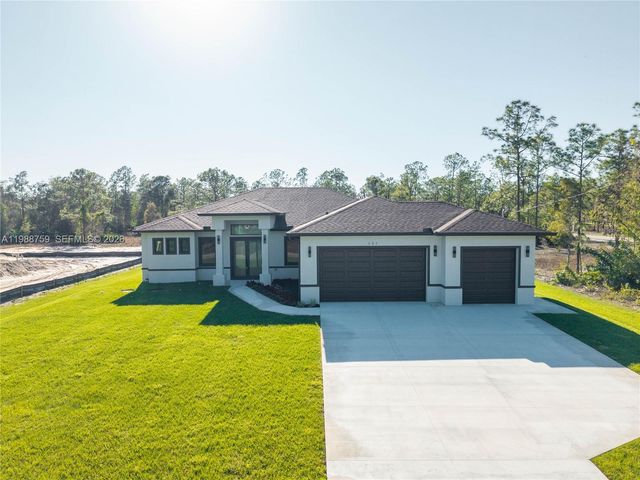 121 moore ave, Other City - In The State Of Florida, FL 33936