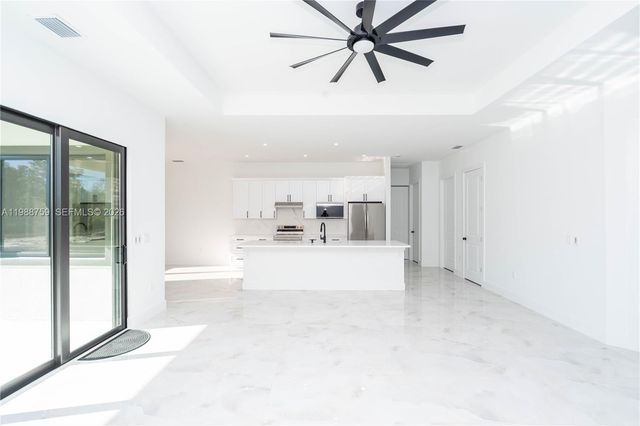 121 moore ave, Other City - In The State Of Florida, FL 33936