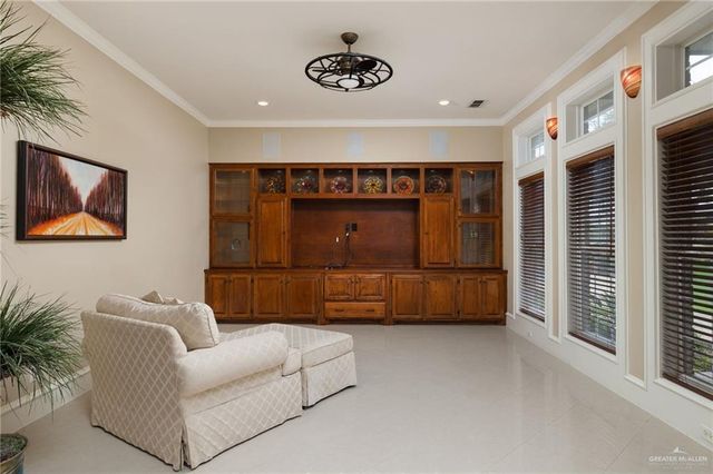 1300 Northgate Lane, Mcallen, TX 78504