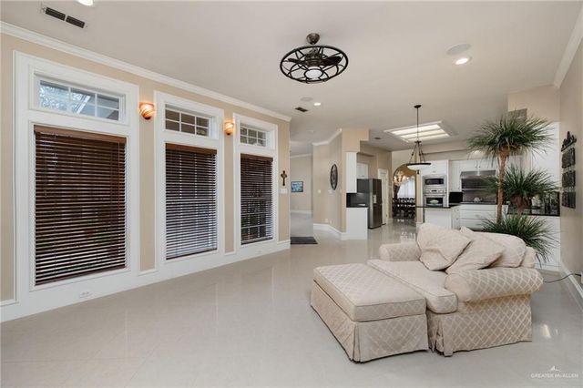 1300 Northgate Lane, Mcallen, TX 78504