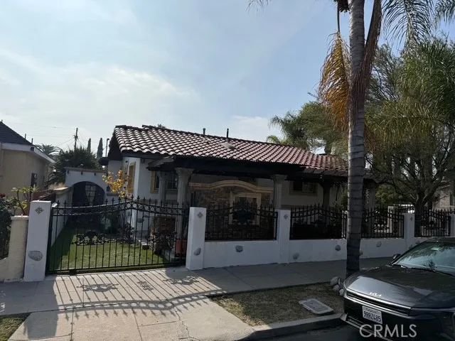 1688 N Avenue 52, Los Angeles, CA 90042