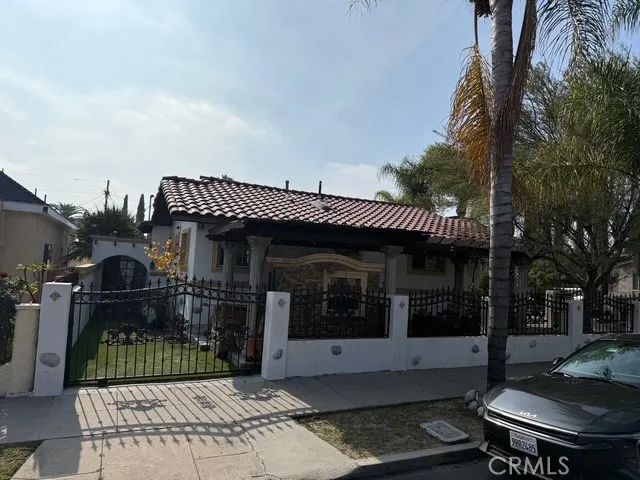 1688 N Avenue 52, Los Angeles, CA 90042