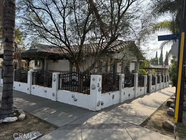1688 N Avenue 52, Los Angeles, CA 90042