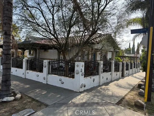 1688 N Avenue 52, Los Angeles, CA 90042