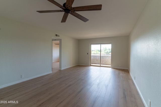 4150 E CACTUS Road 216, Phoenix, AZ 85032