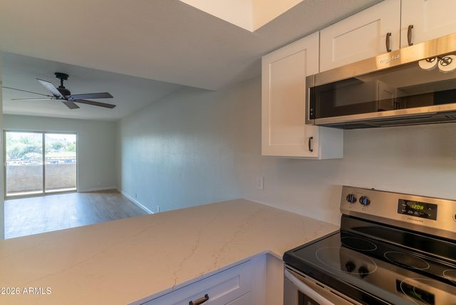 4150 E CACTUS Road 216, Phoenix, AZ 85032