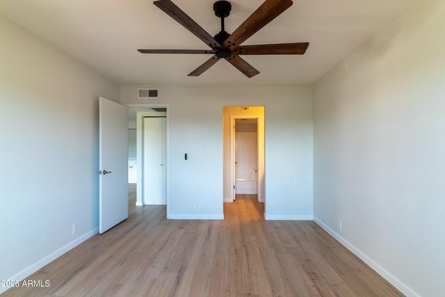 4150 E CACTUS Road 216, Phoenix, AZ 85032