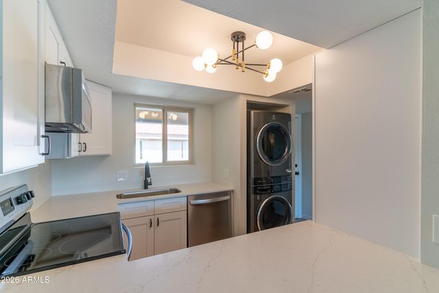 4150 E CACTUS Road 216, Phoenix, AZ 85032