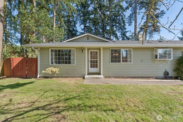 1206 Independence Court, Oak Harbor, WA 98277