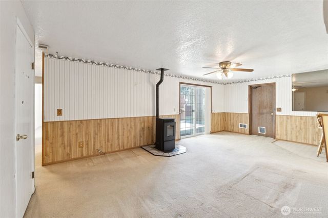 1206 Independence Court, Oak Harbor, WA 98277