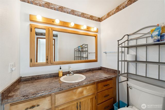 1206 Independence Court, Oak Harbor, WA 98277