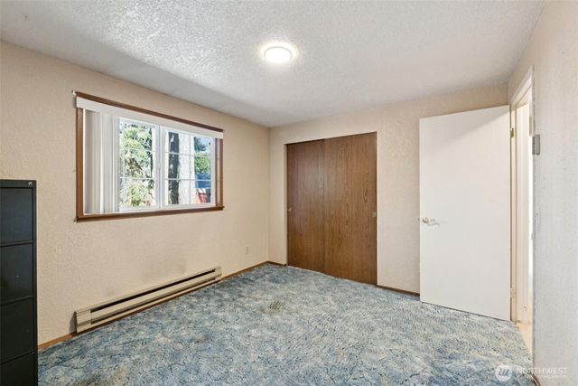 1206 Independence Court, Oak Harbor, WA 98277