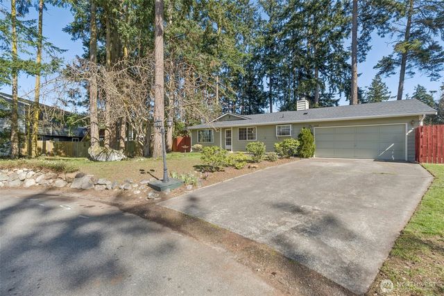 1206 Independence Court, Oak Harbor, WA 98277