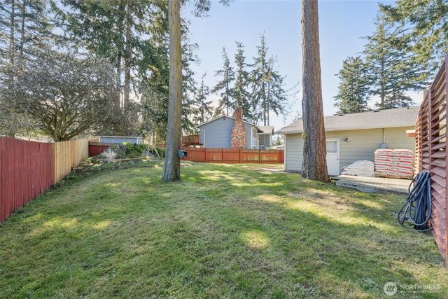 1206 Independence Court, Oak Harbor, WA 98277