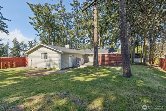 1206 Independence Court, Oak Harbor, WA 98277