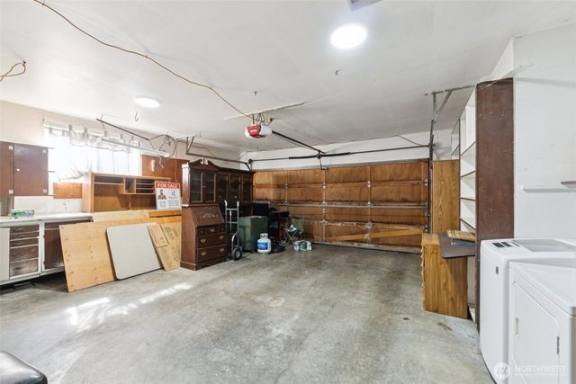 1206 Independence Court, Oak Harbor, WA 98277