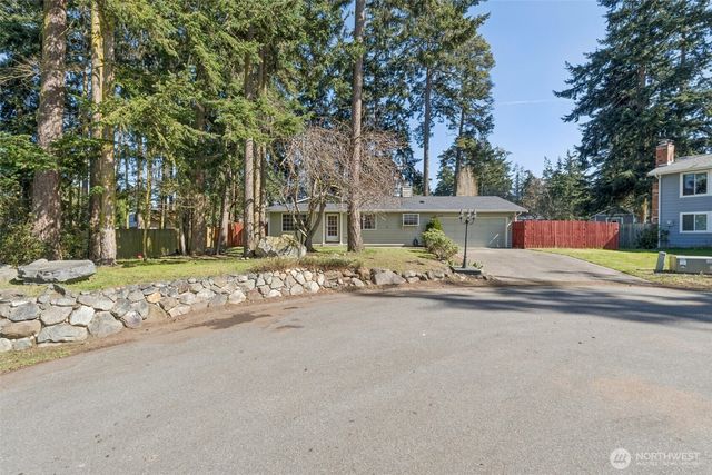 1206 Independence Court, Oak Harbor, WA 98277
