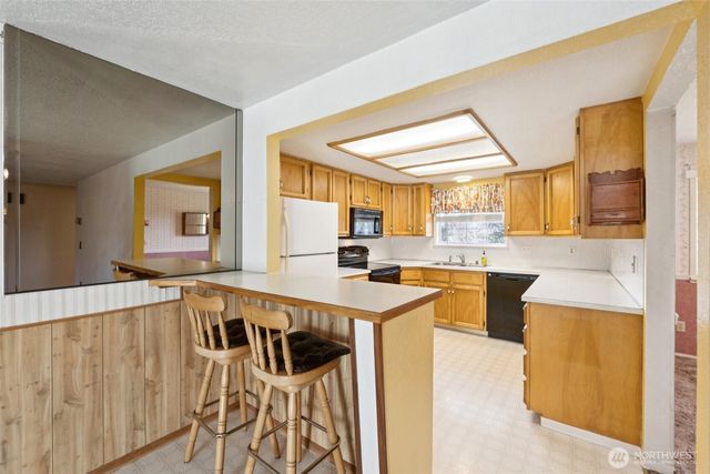 1206 Independence Court, Oak Harbor, WA 98277