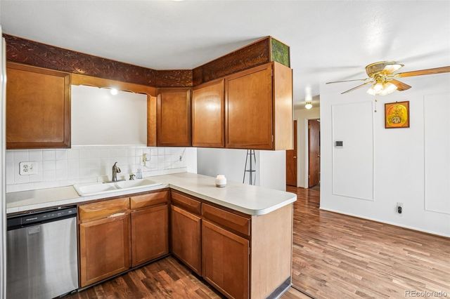 8283 Depew Way, Arvada, CO 80003