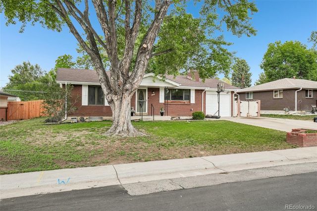 8283 Depew Way, Arvada, CO 80003