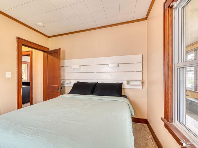 906 Michigan Avenue, Monroe, MI 48162