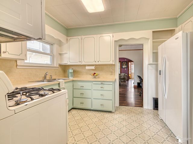 906 Michigan Avenue, Monroe, MI 48162